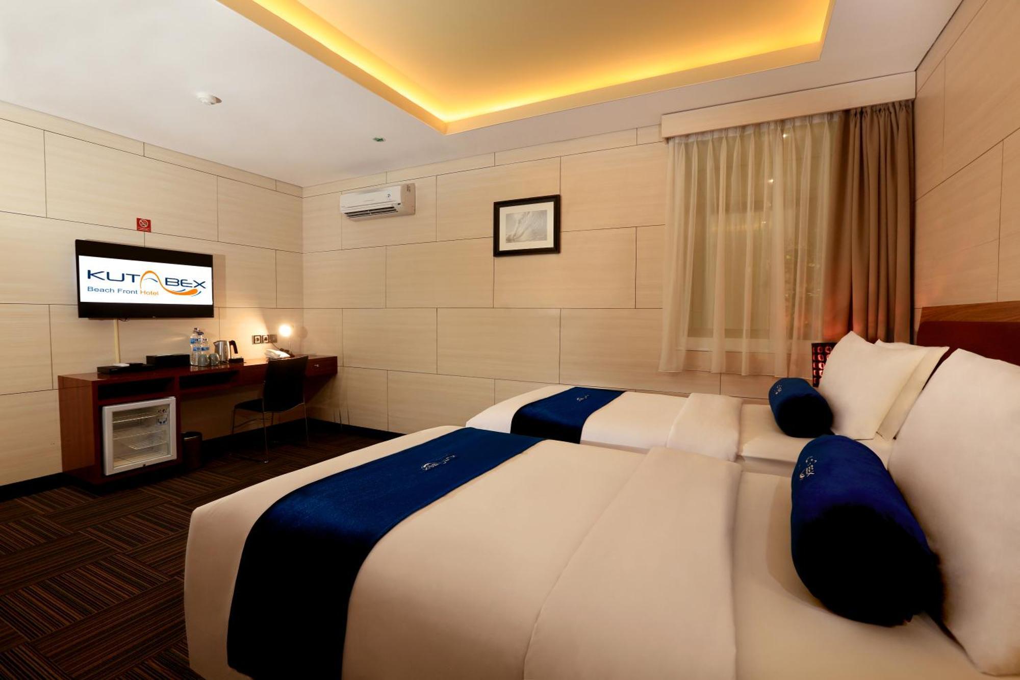 Kutabex Beachfront Hotel Kuta Lombok Buitenkant foto