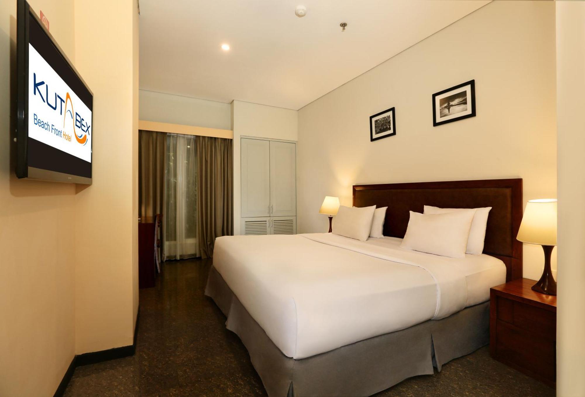 Kutabex Beachfront Hotel Kuta Lombok Buitenkant foto