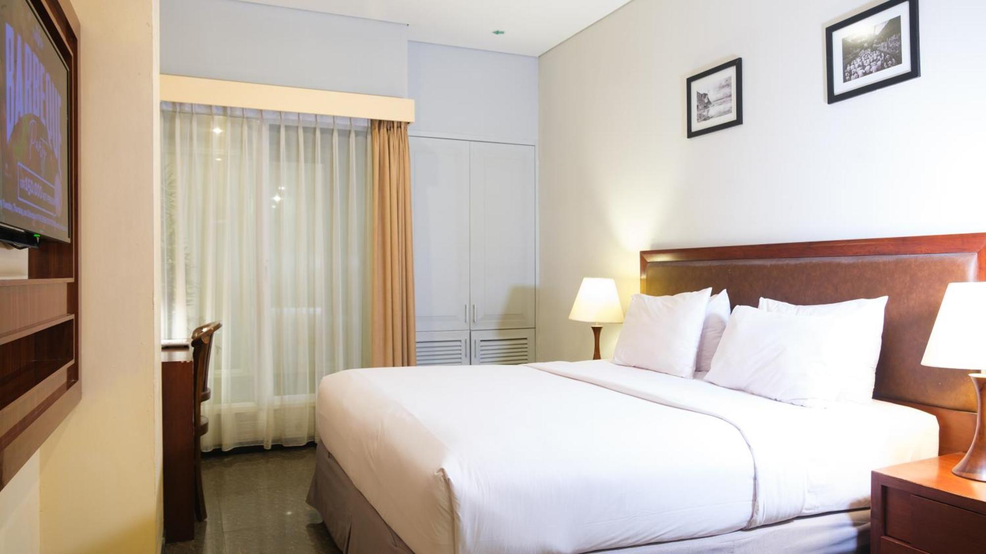 Kutabex Beachfront Hotel Kuta Lombok Buitenkant foto
